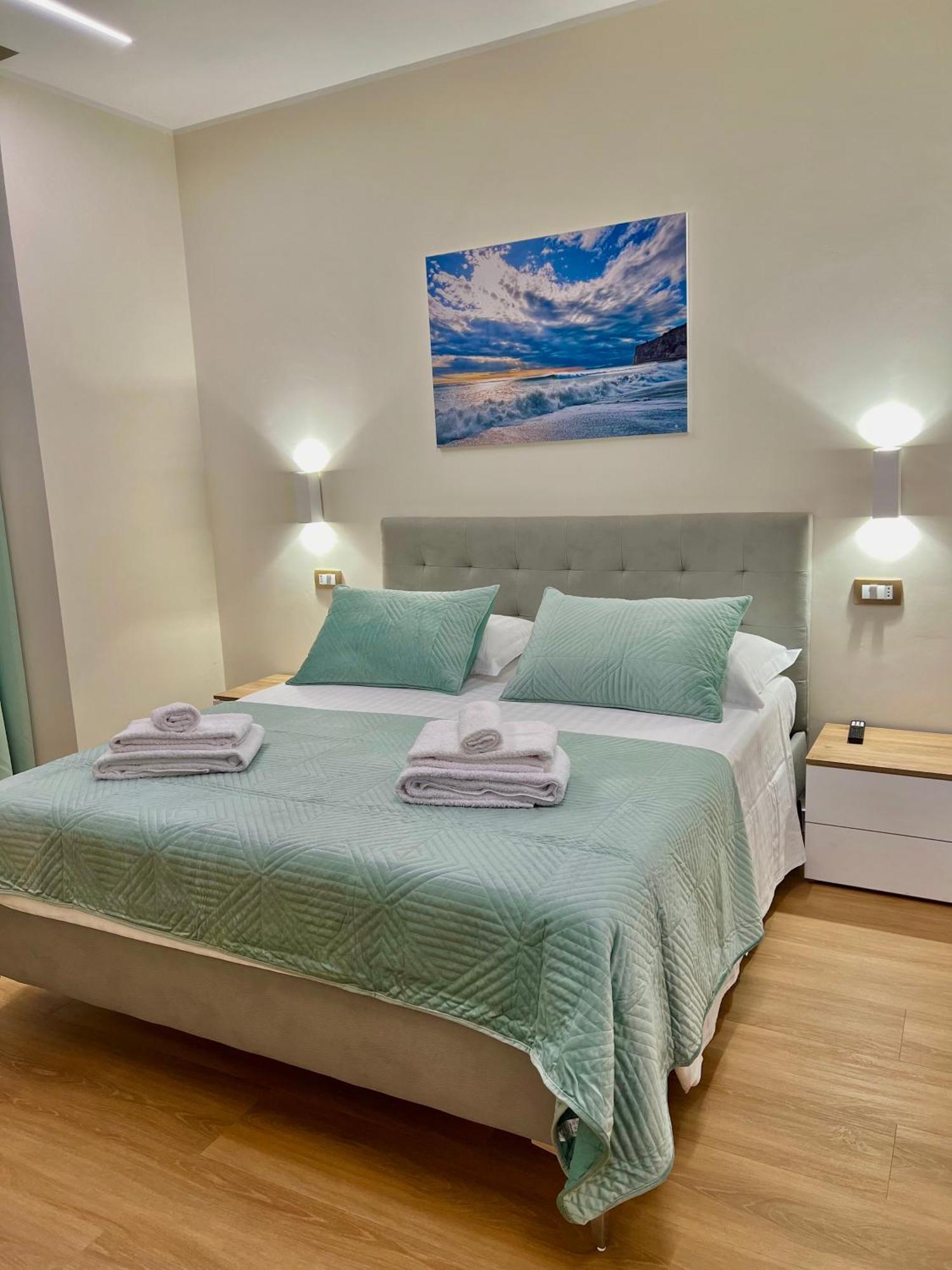 The Dream Apartment 100 M Dal Mare Савона Екстериор снимка